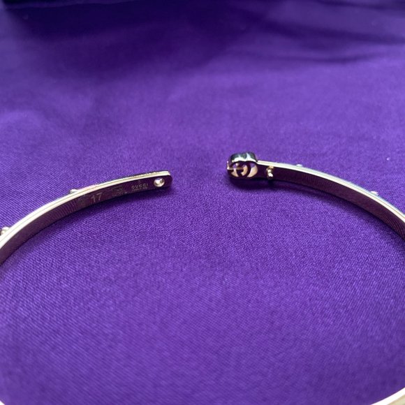 💃💃🎉HOST PICK 🎉💃💃Gucci GG Running Bangle In 18K Yellow Gold - Picture 5 of 8